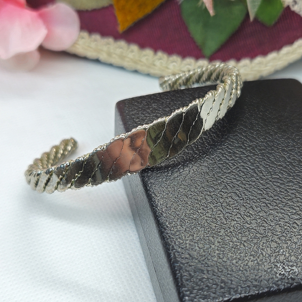 Vintage Silver Twist Flat Front Cuff Bracelet Twisted ID Cuff Bracelet